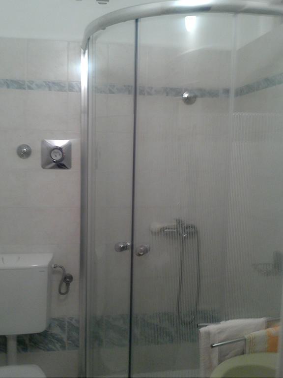 Tivoli Apartment Icici Bilik gambar